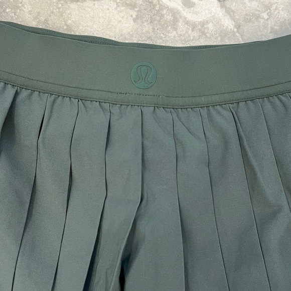 Lululemon Pleated Tennis Skirt - Picture 7 of 7